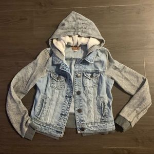 4/$15 AEO Jean Jacket Sweater 💙🌻